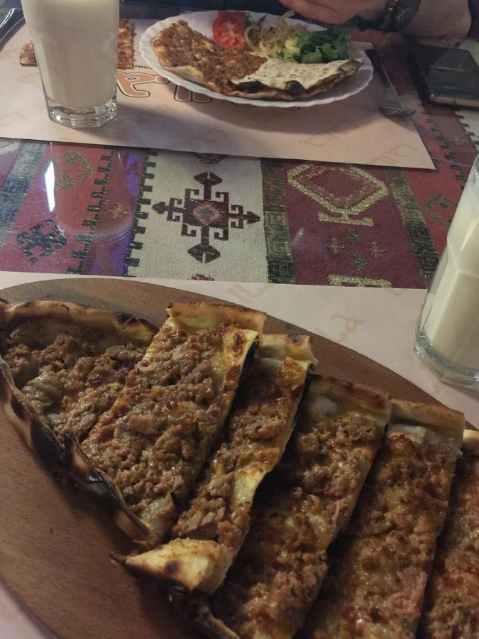 Krovat Na Deribasovskoy Odessa Luaran gambar